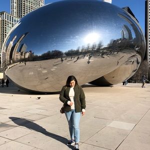 Meet your Posher, Marisabet